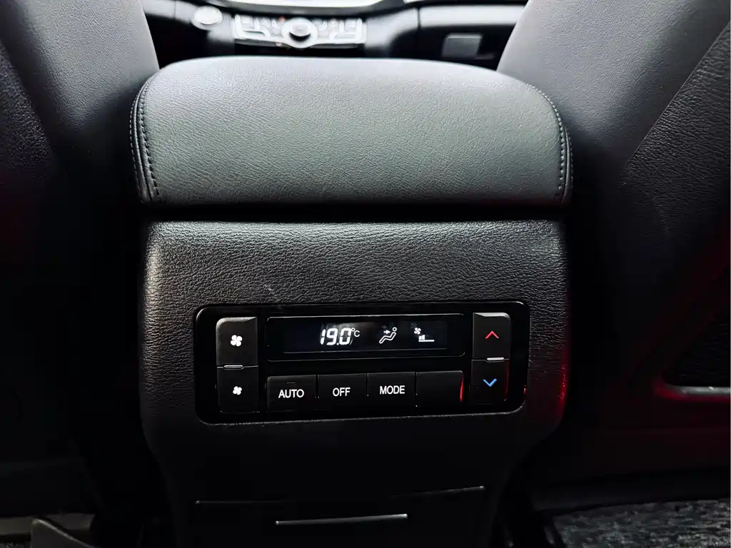 Haval H9 2022 2.0T Comfort 7 мест
