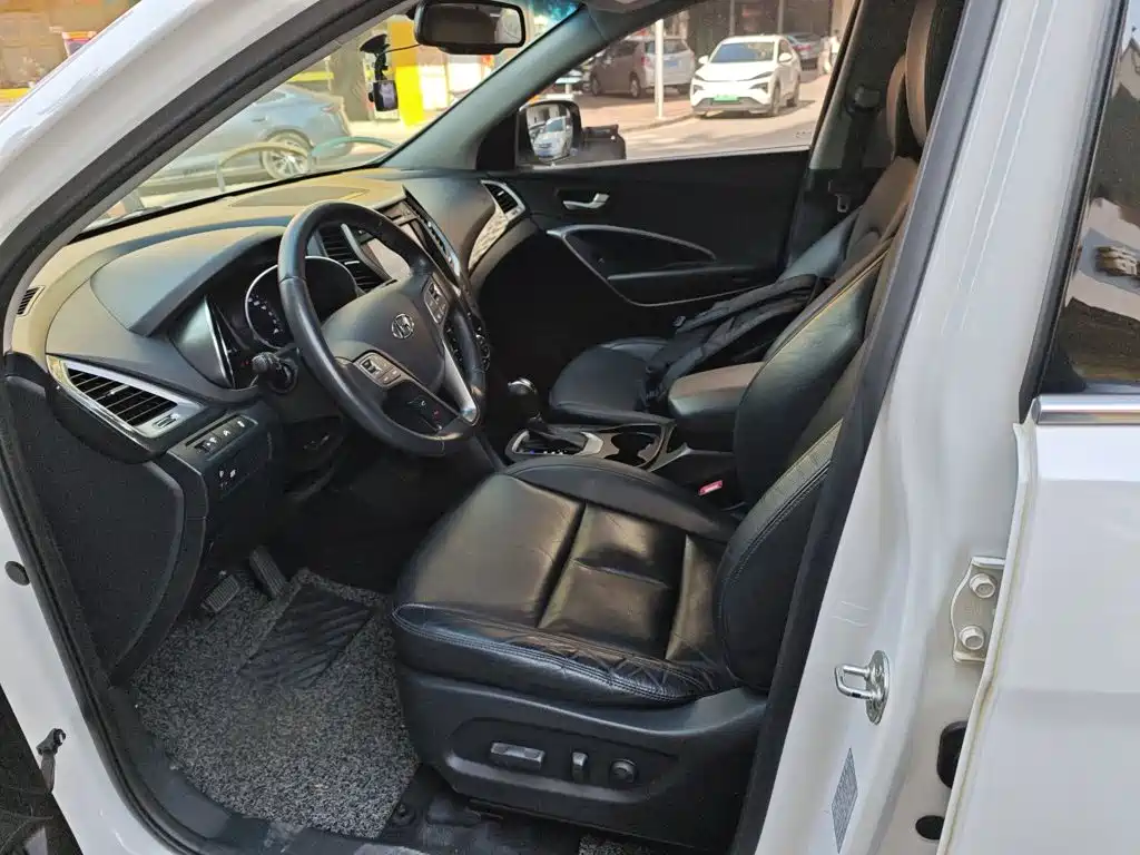 Hyundai Santa Fe — миниатюра 15