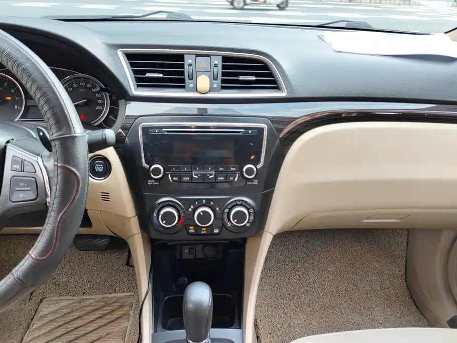 Suzuki Alivio — миниатюра 12