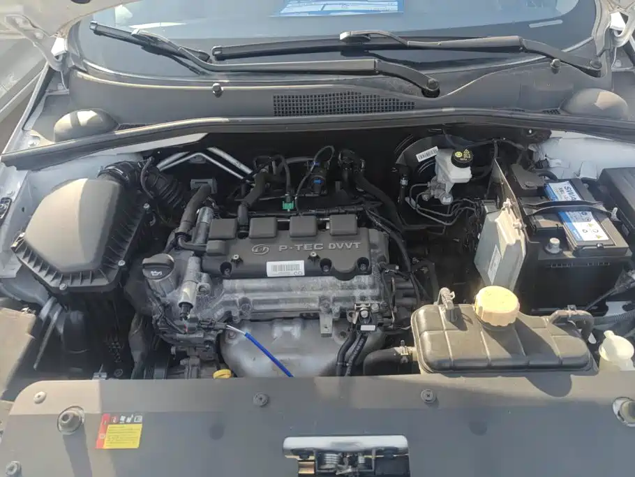 Baojun 310W — миниатюра 10