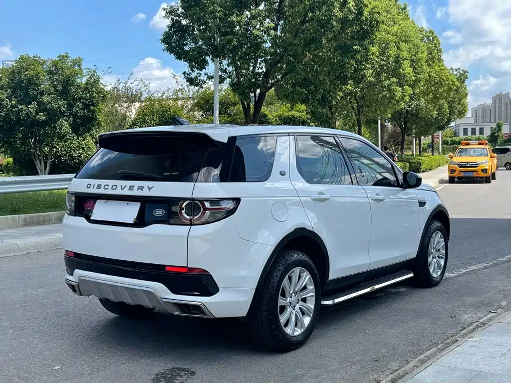 Land Rover Discovery Sport — миниатюра 8
