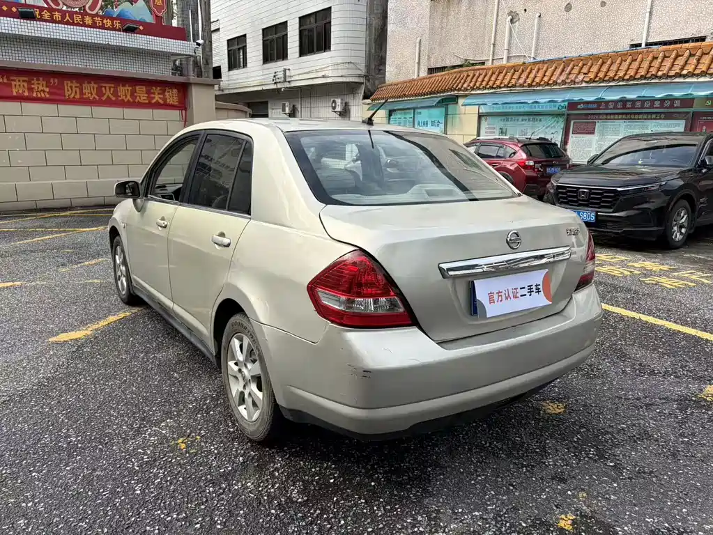 Nissan Tiida 2006 1.6JE MT