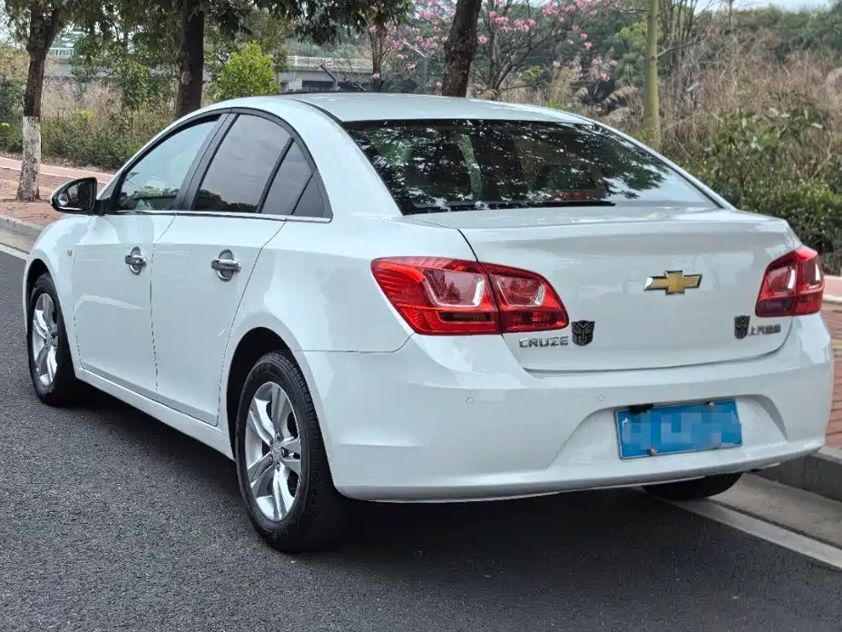 Chevrolet Cruze — миниатюра 4