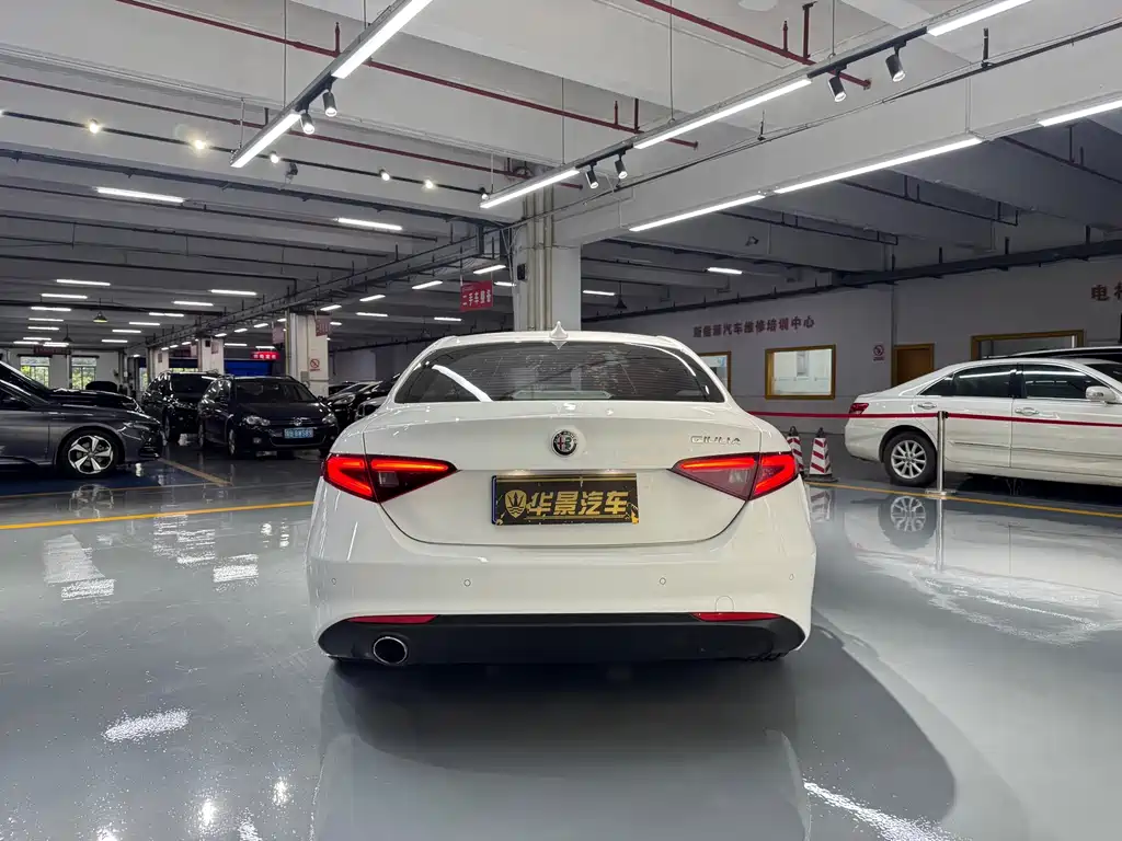 Alfa Romeo Giulia — миниатюра 5