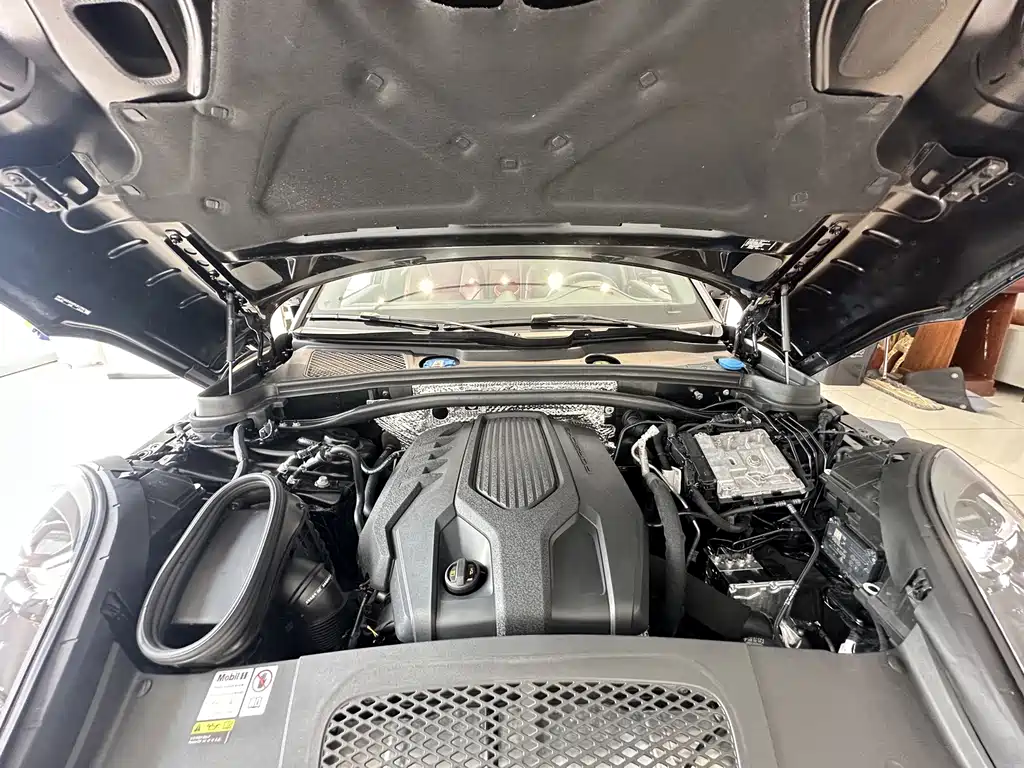 Porsche Macan — миниатюра 28