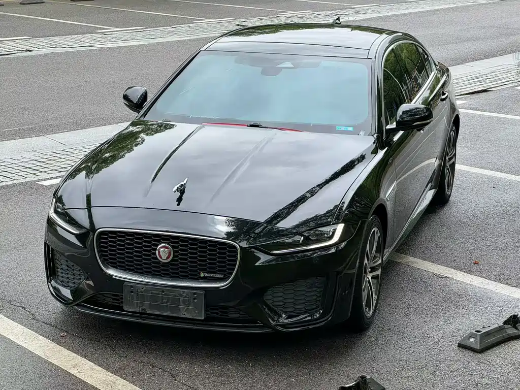 Купить Jaguar XEL