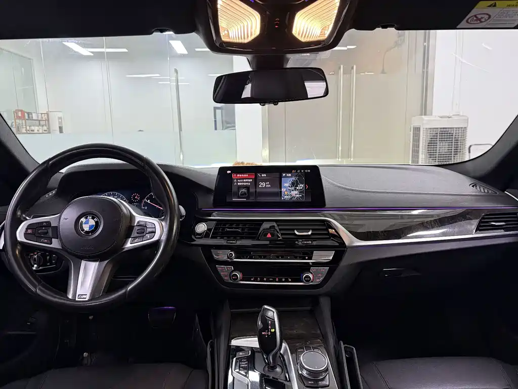 BMW 5 Series — миниатюра 16