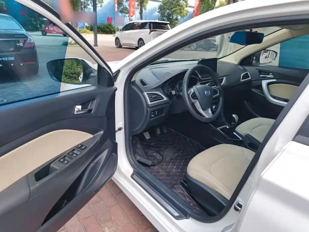 Changan V7 — миниатюра 16
