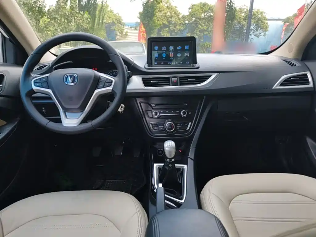 Changan V7 — миниатюра 10