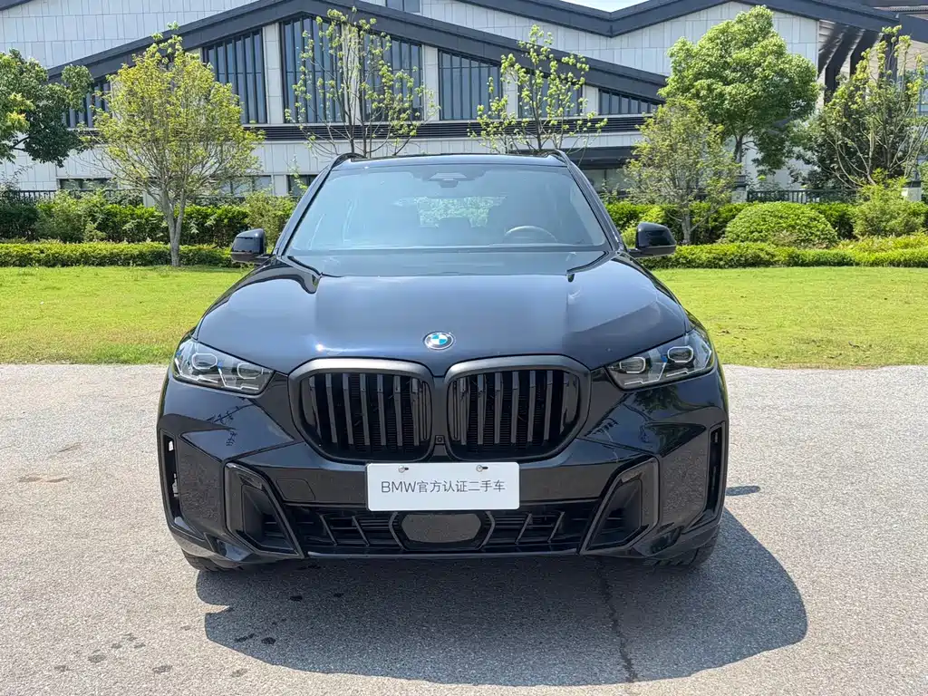 BMW X5 2025 xDrive 40Li M Sport