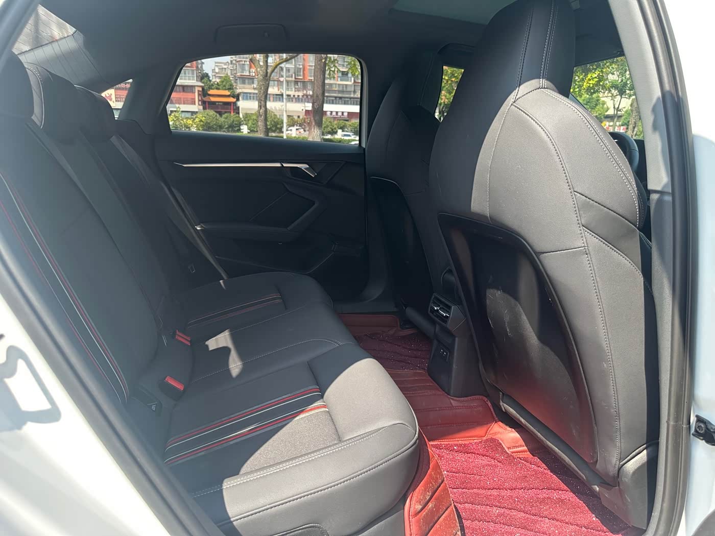 Audi A3 1.4 л 2023 г. Белый, пробег 18000 км