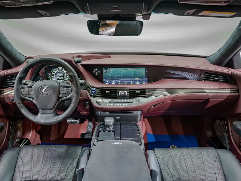 Lexus LS — миниатюра 4