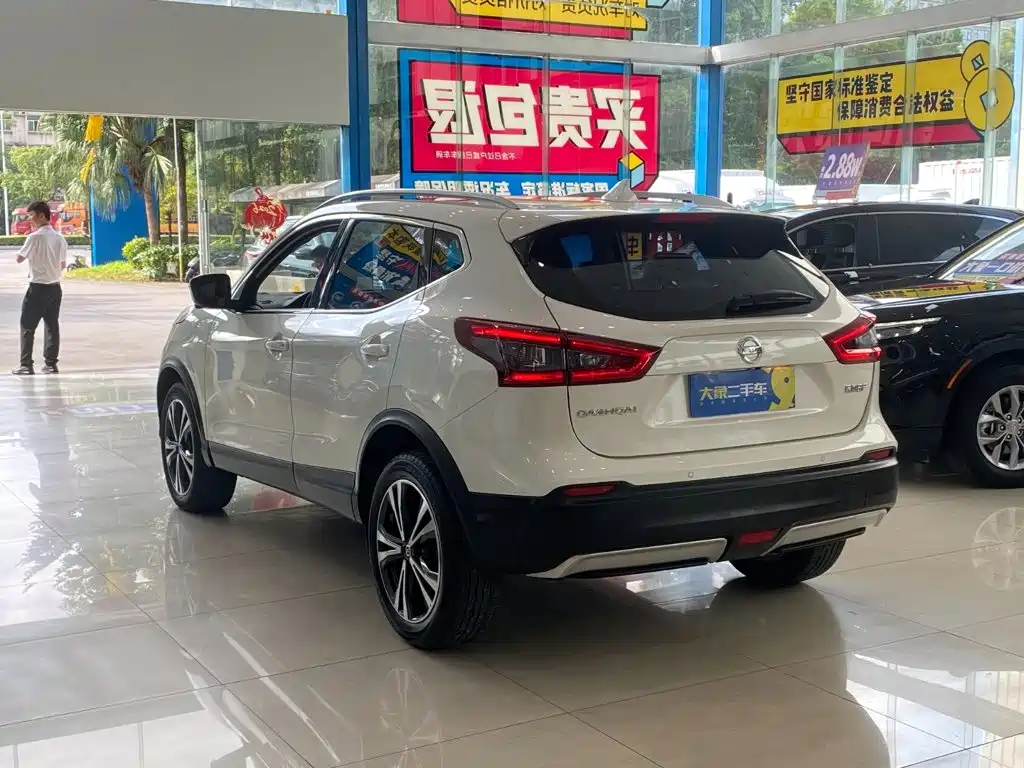 Nissan Qashqai — миниатюра 13