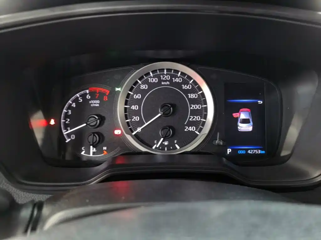 Toyota Corolla — миниатюра 12