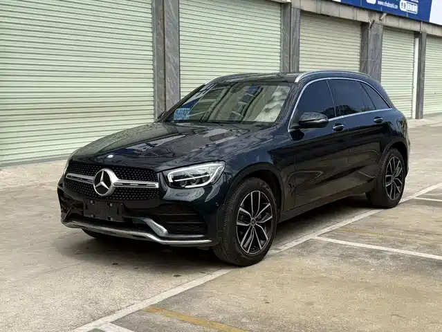 MERCEDES-BENZ GLC