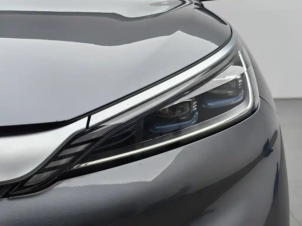 BYD Yuan Plus — миниатюра 7