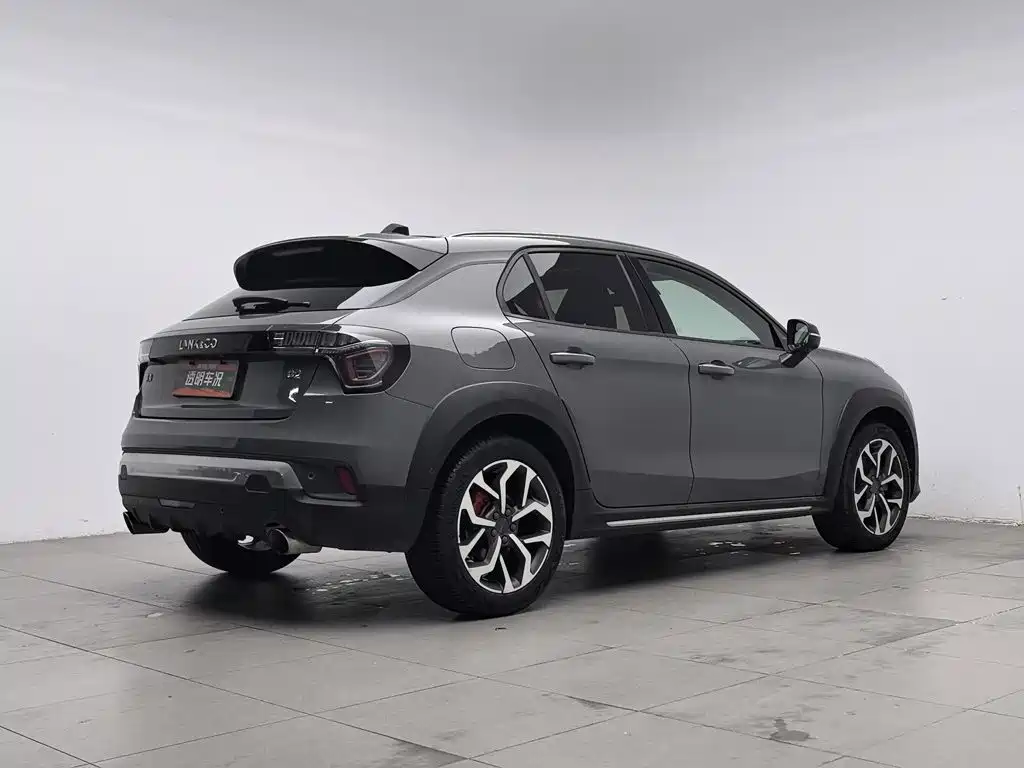 Lynk & Co 02 — миниатюра 2