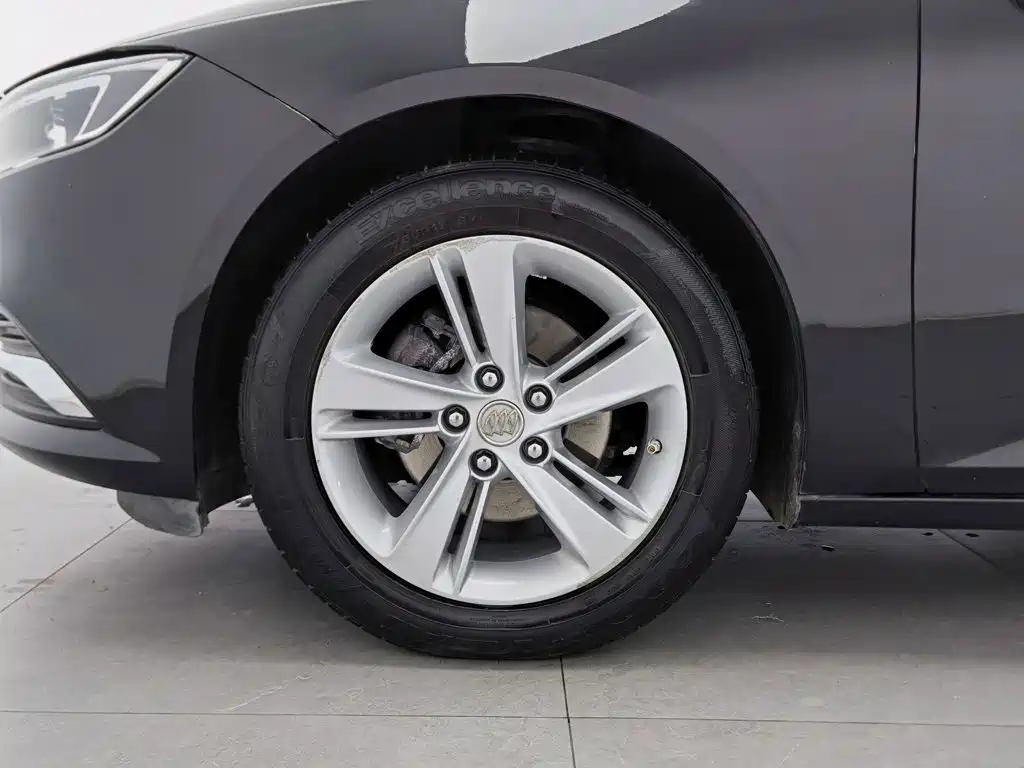 Buick Regal — миниатюра 17