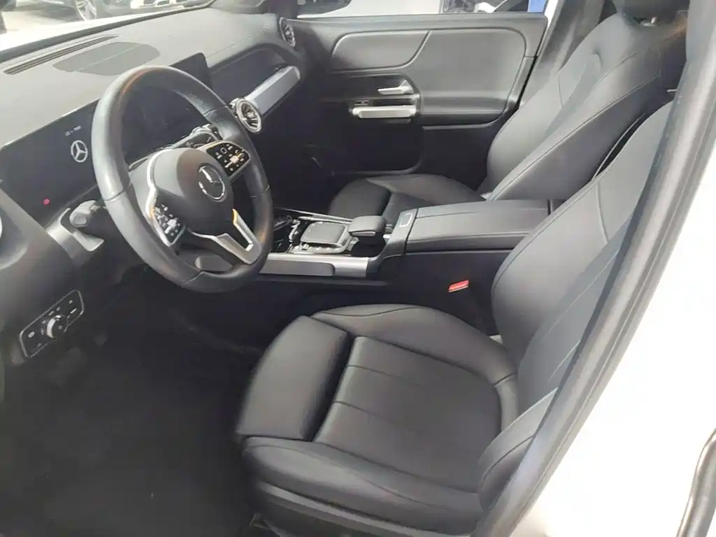 Mercedes-Benz GLB — миниатюра 15