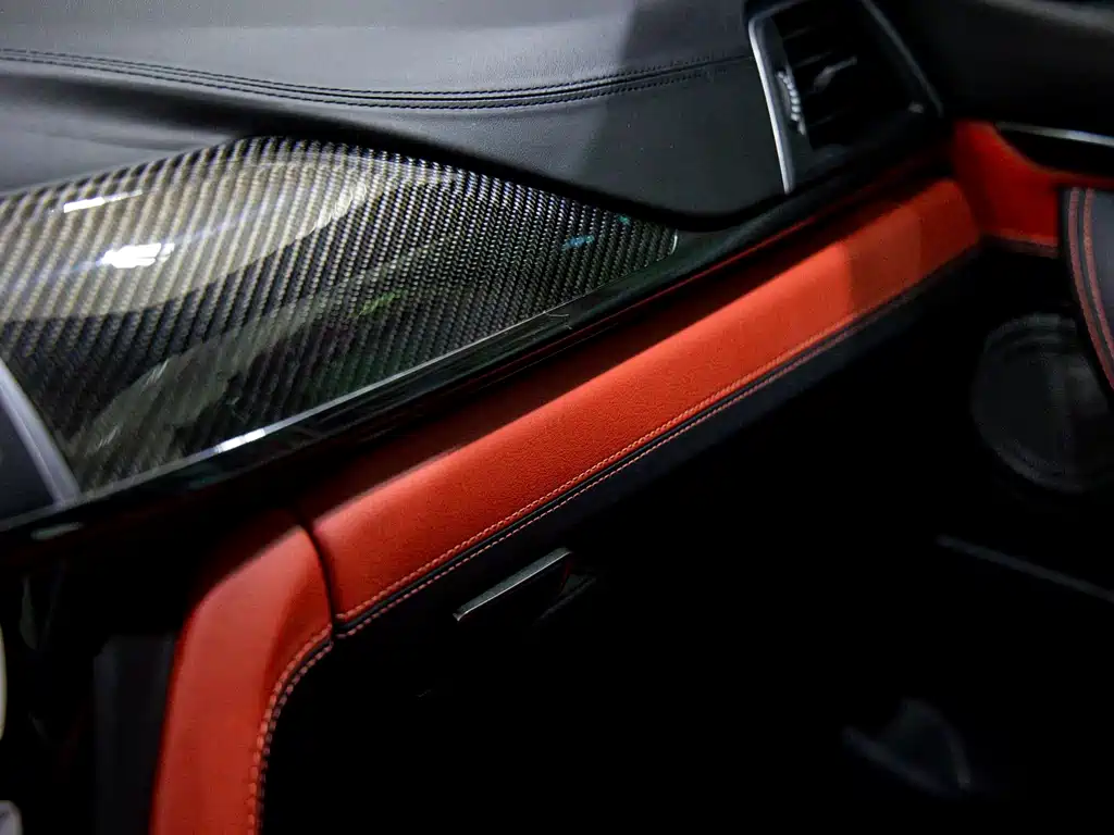BMW M4 — миниатюра 9
