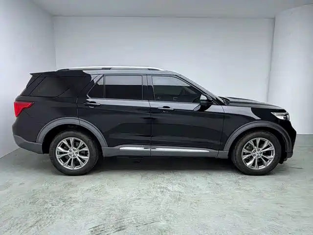 Ford Explorer — миниатюра 9