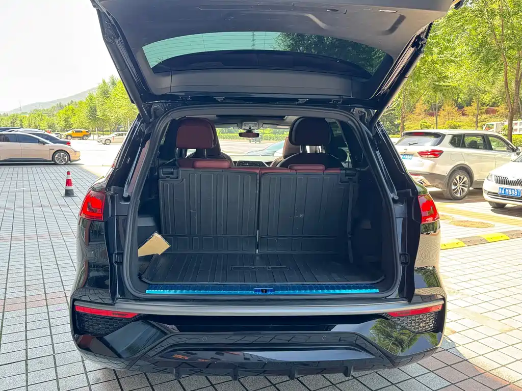 Audi Q6 — миниатюра 21