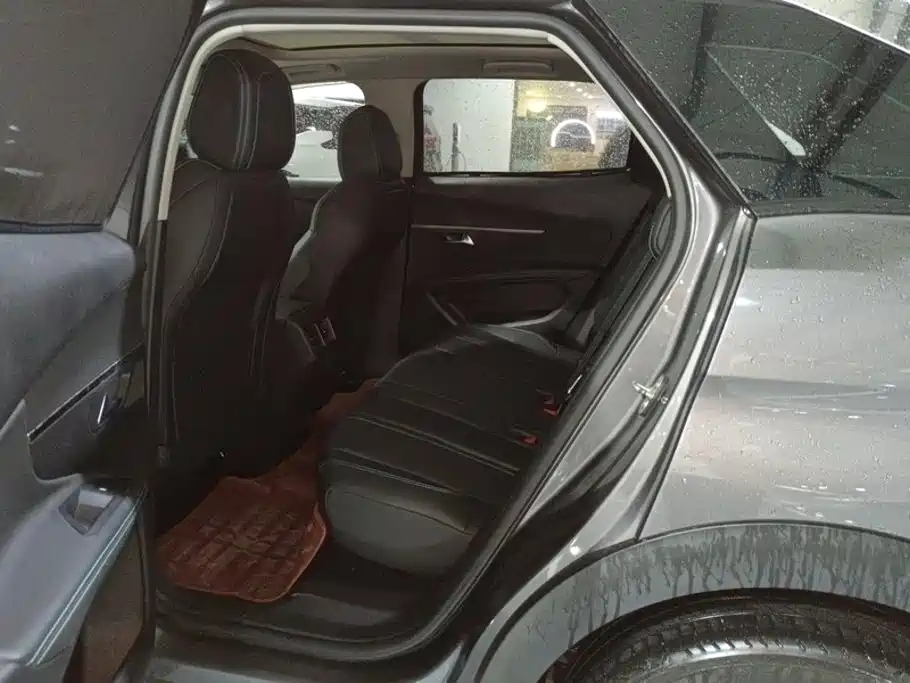 Peugeot 4008 — миниатюра 11