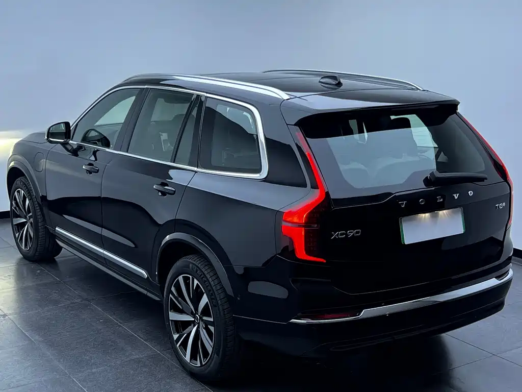 Volvo XC90 PHEV — миниатюра 5