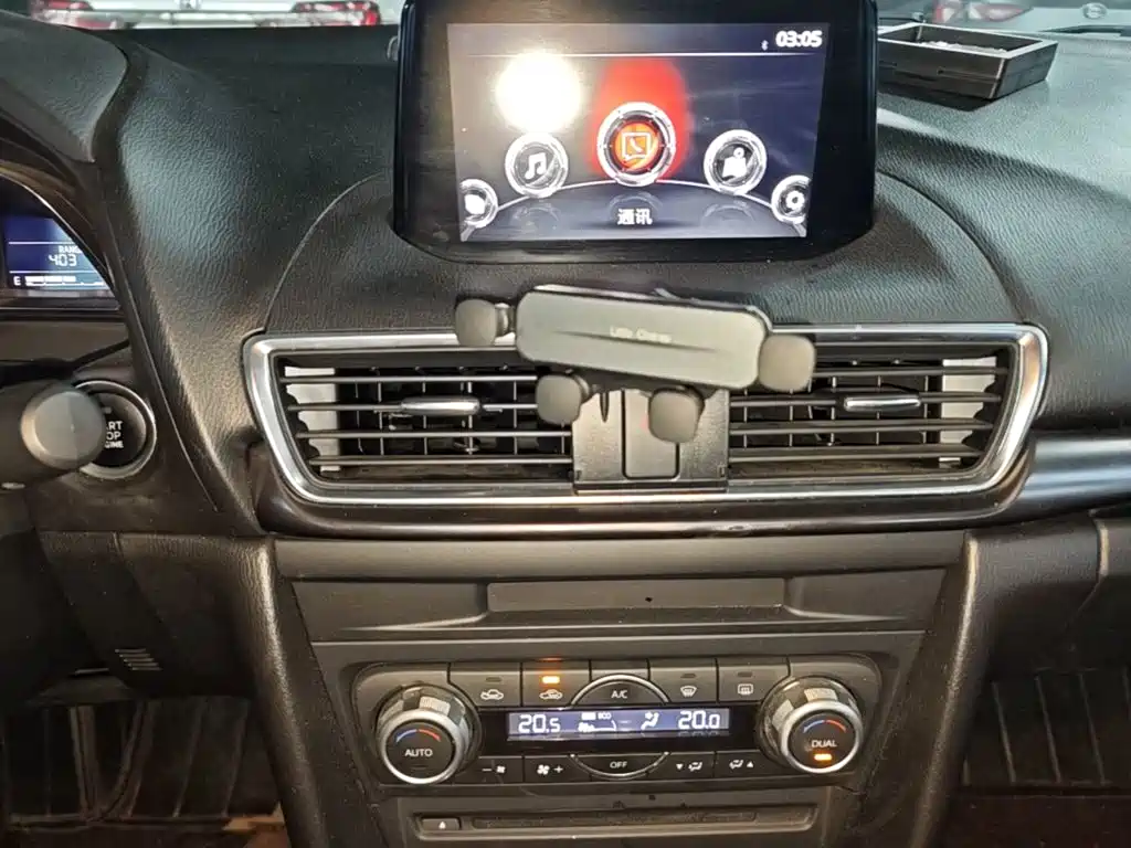 Mazda 3 Axela — миниатюра 13