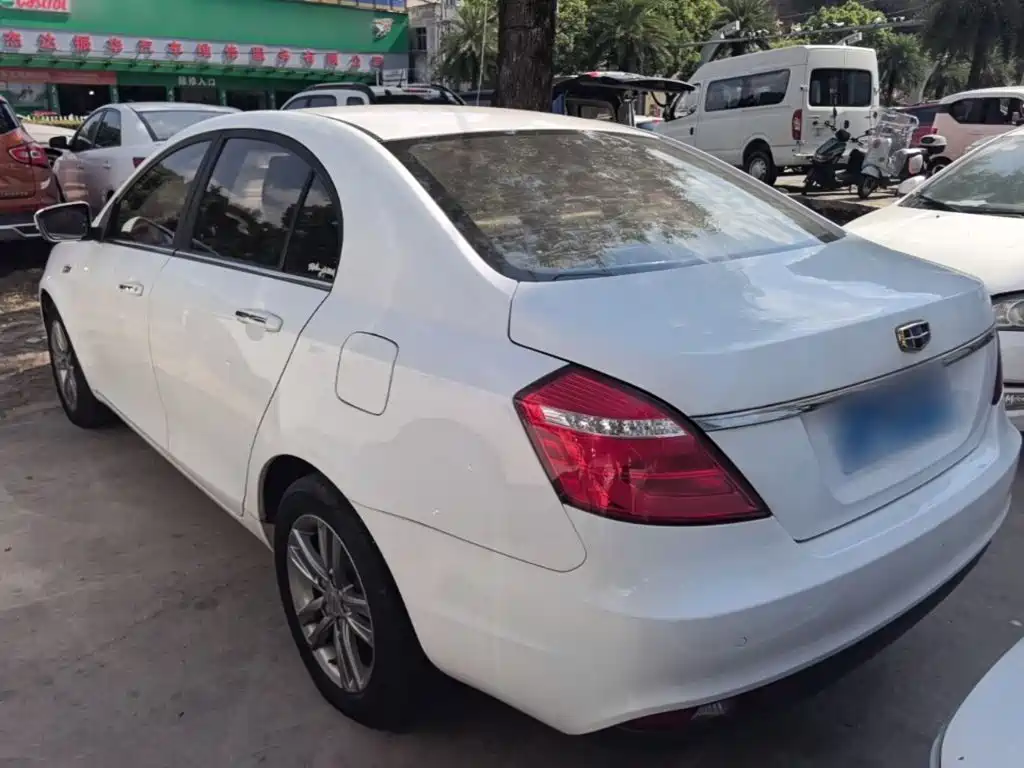 Geely Emgrand — миниатюра 5
