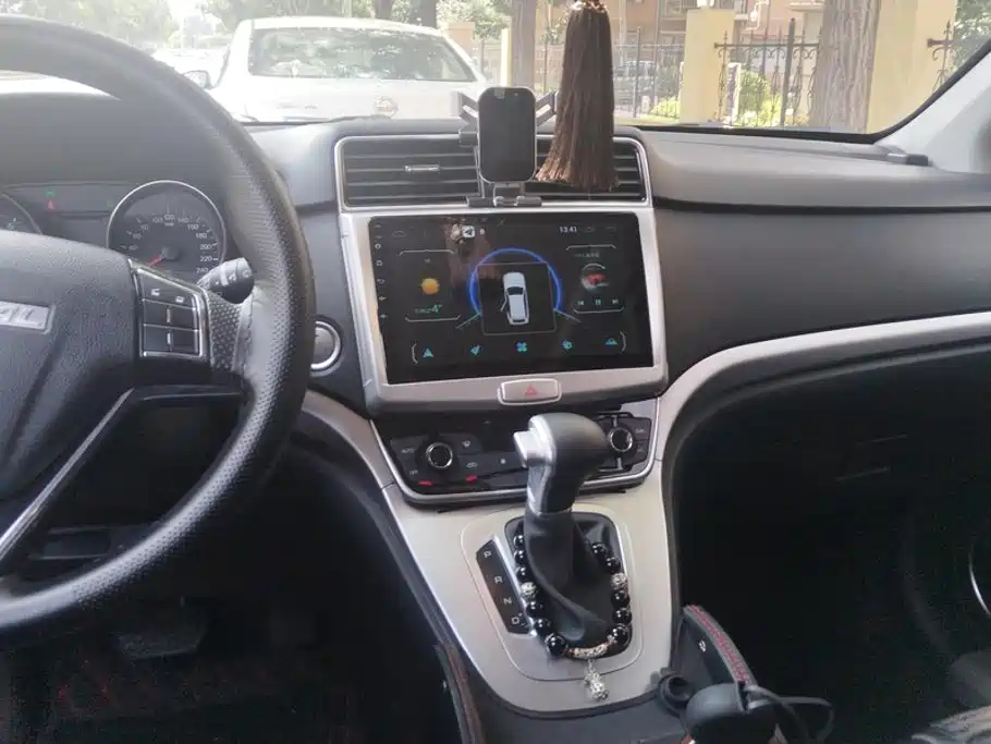 Haval M6 — миниатюра 13