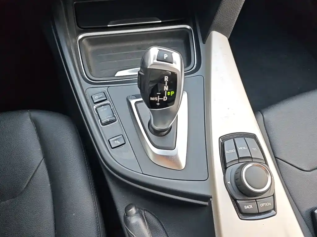 BMW 3 Series — миниатюра 14