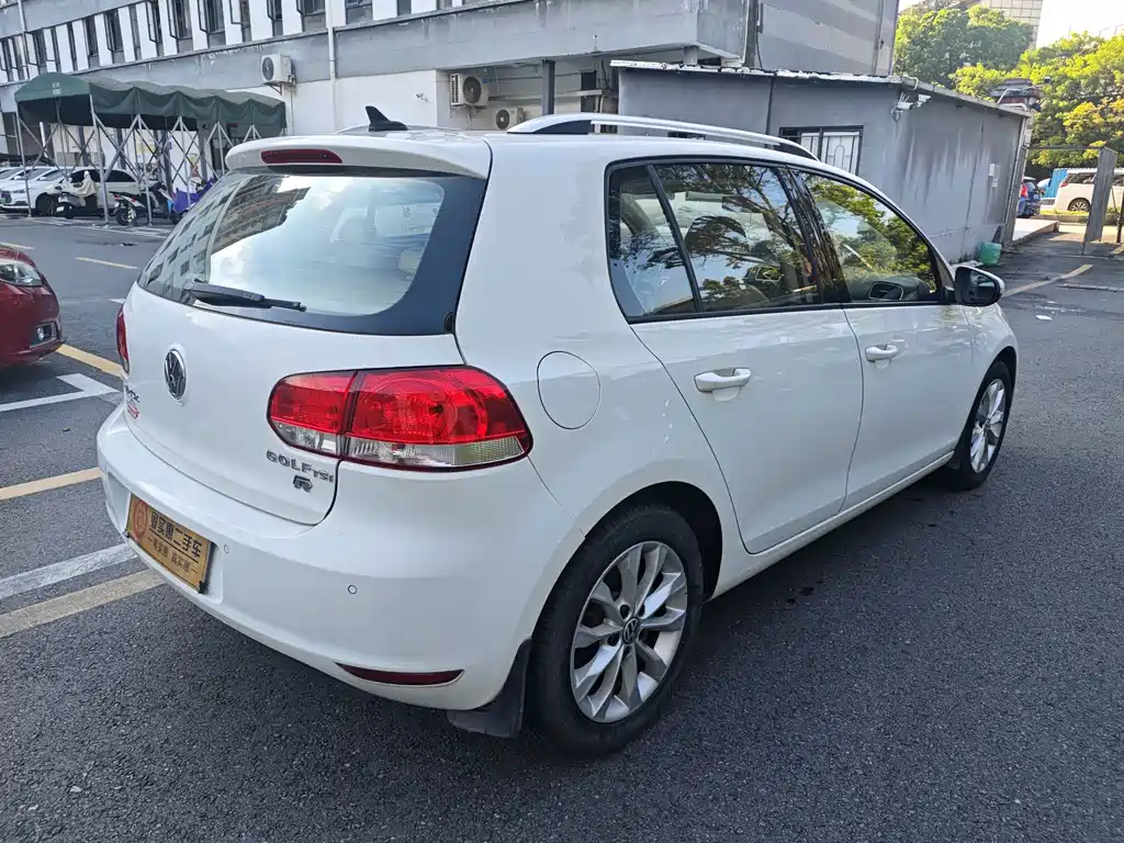 Volkswagen Golf — миниатюра 6