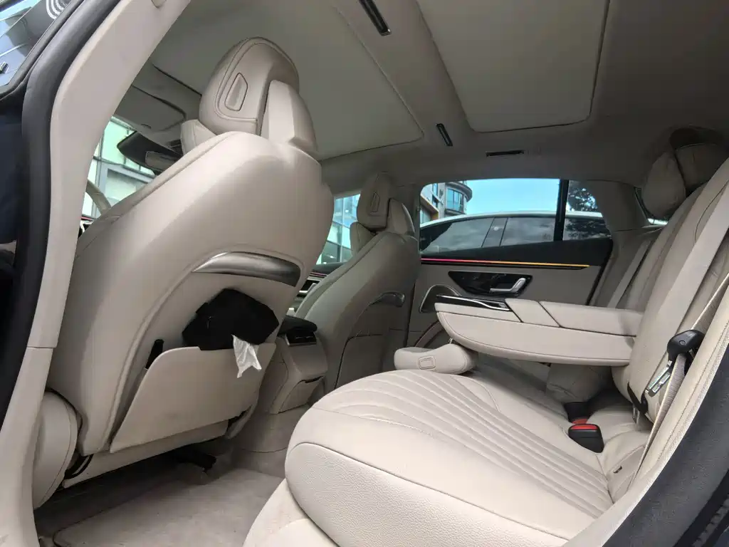 Mercedes-Benz EQS — миниатюра 9