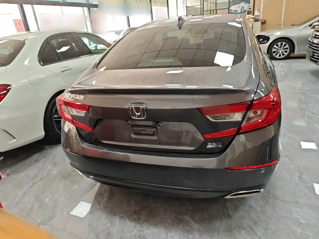 Honda Accord — миниатюра 6
