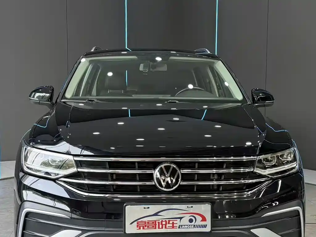 Volkswagen Tiguan L — миниатюра 2