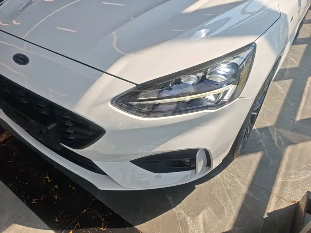 Ford Focus — миниатюра 24
