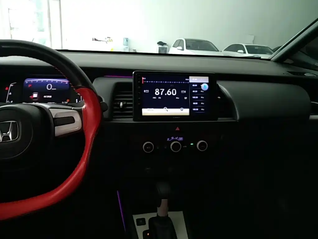Honda Fit — миниатюра 13