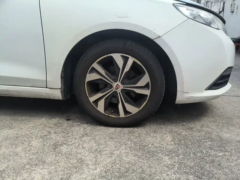 Roewe 360 — миниатюра 8