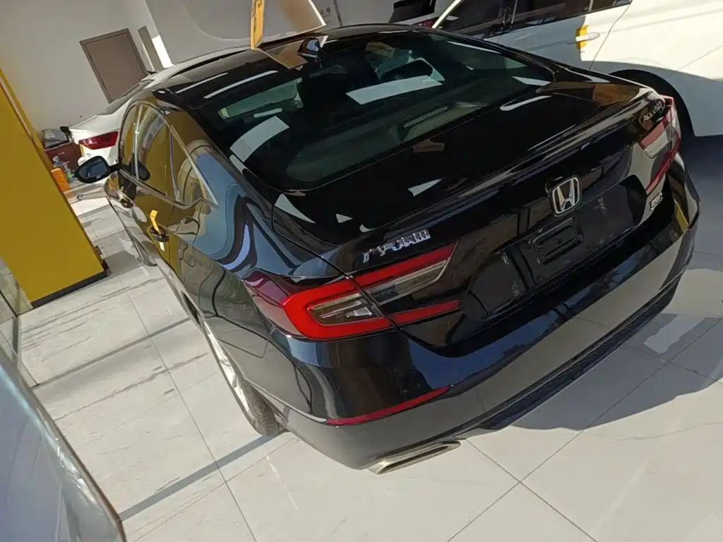 Honda Accord 2022 — фото 4