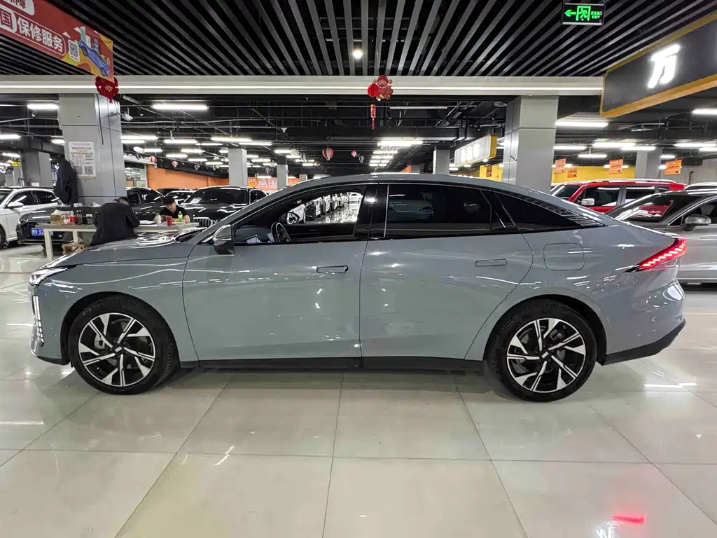 Geely Galaxy Galaxy L6 L6 2023 125km