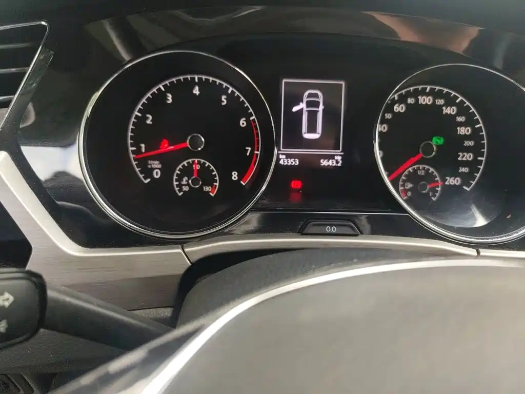 Volkswagen Touran — миниатюра 9