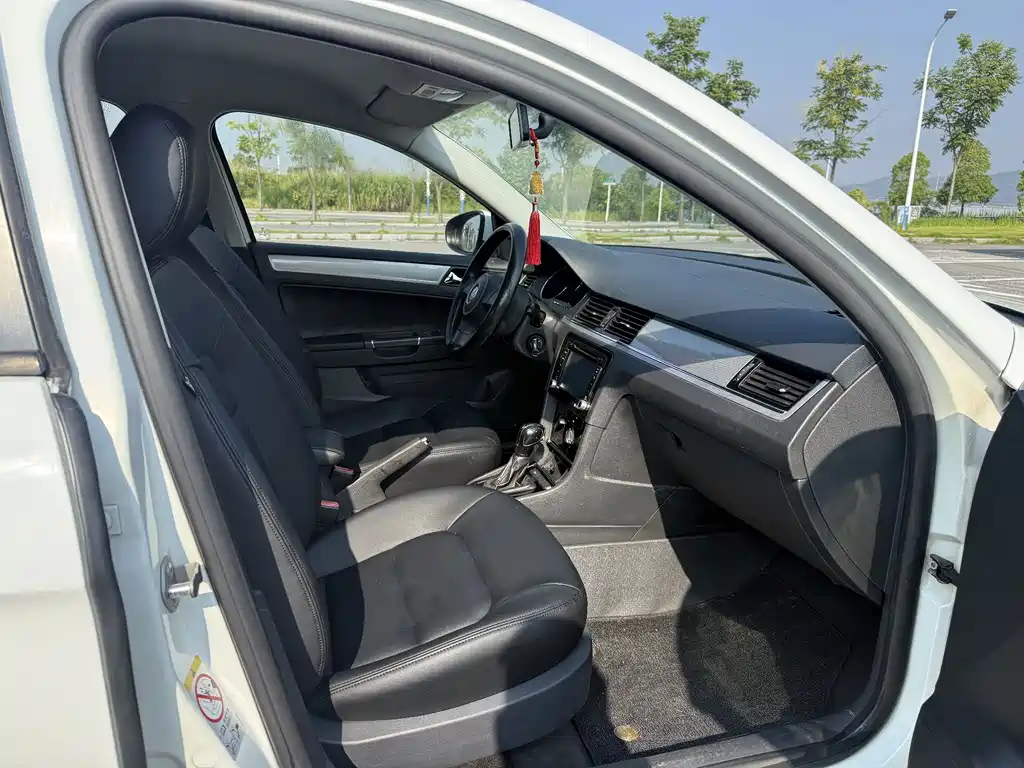Volkswagen Bora — миниатюра 9