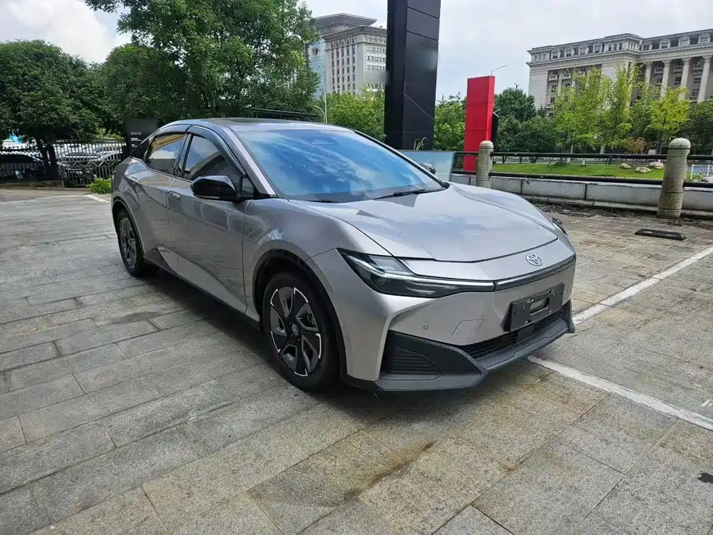 Toyota bZ3 — миниатюра 4