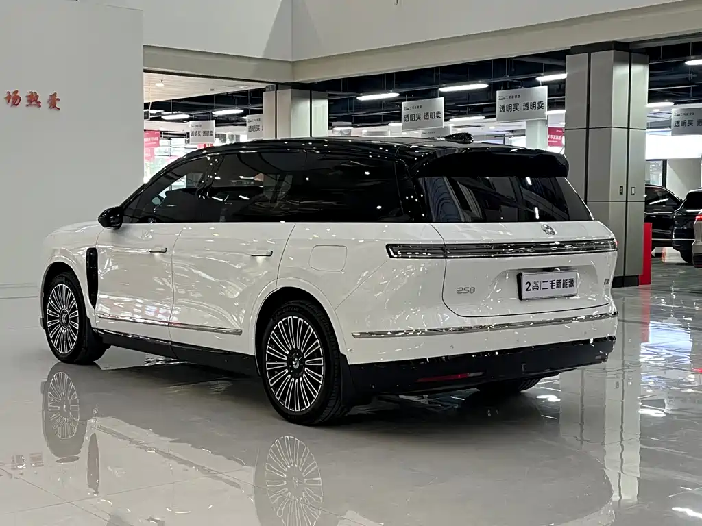 NIO ES8 2026 мест Executive Luxury