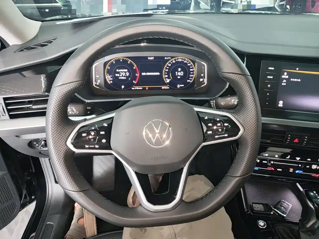Volkswagen Passat — миниатюра 11