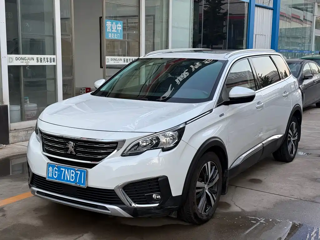 Peugeot 5008