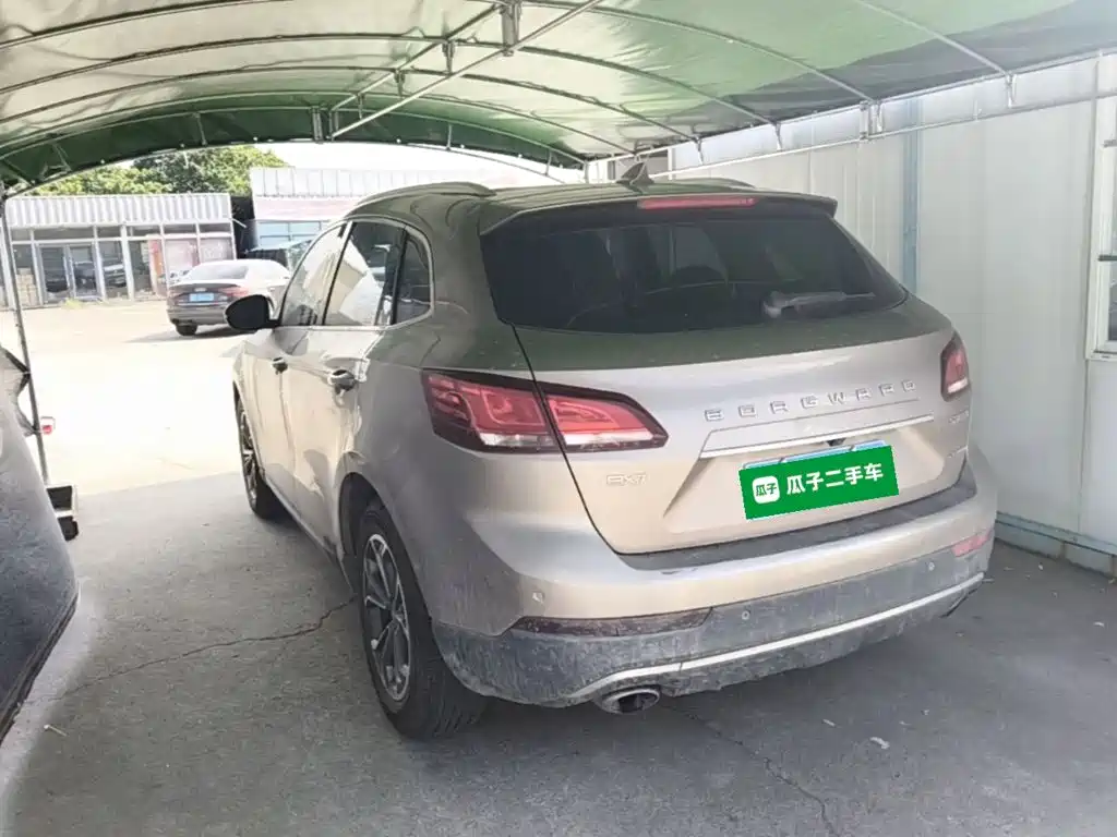 Borgward BX7 — миниатюра 7