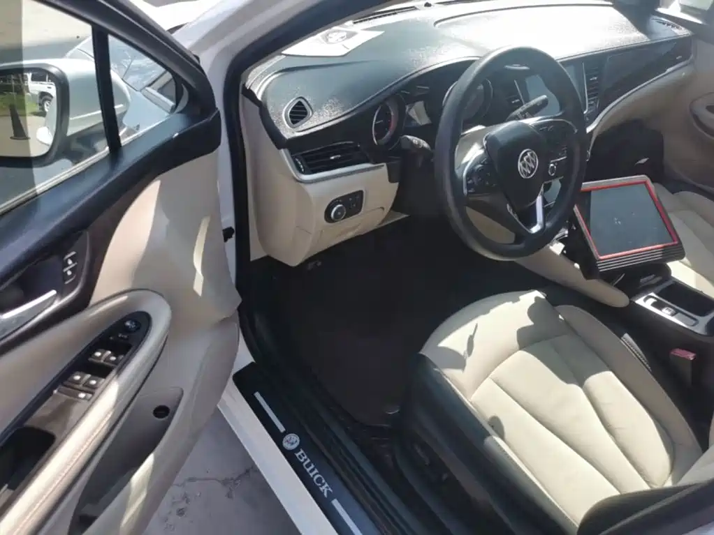 Buick Verano — миниатюра 15