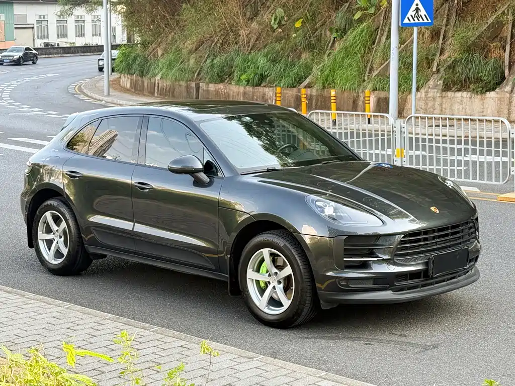 Porsche Macan — миниатюра 4